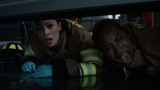 9-1-1: Nashville. T(T1). 9-1-1: Nashville (T1): Ep.2 Fuego y marea alta