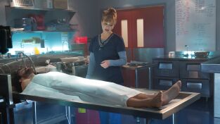 Motive. T(T4). Motive (T4): Ep.3 Paciente cero