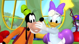 La casa de Mickey Mouse. T(T2). La casa de Mickey... (T2): Pluto se da un baño de espuma