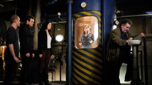 Warehouse 13. T(T4). Warehouse 13 (T4): Ep.19 Todo el tiempo del mundo