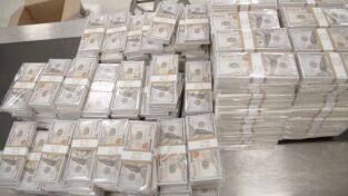 Crimen. Crimen: Contrabandistas y recién casados