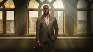 Watson. T(T1). Watson (T1): Ep.2 Casaca roja