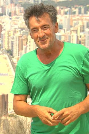 España a ras de cielo. España a ras de cielo: Tú a Mallorca y yo a Benidorm