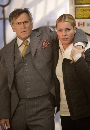 The Librarians T1 E4 · y el recorrido de medianoche de Santa Claus en la programación de SyFy HD (Series)