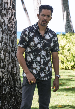 Magnum T3 E1 · Doble incriminación en la programación de Calle 13 HD (Series)