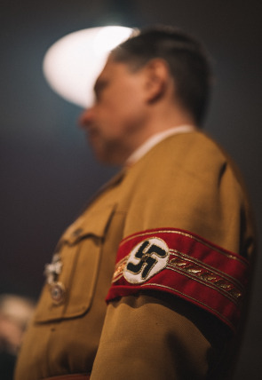 Póster de El ascenso de los nazis: la caída · ¿Quién lo traicionará?