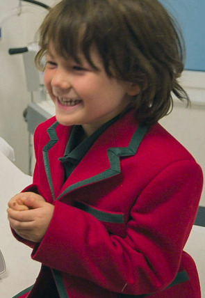 Póster de Dra. Emma: clínica dermatológica