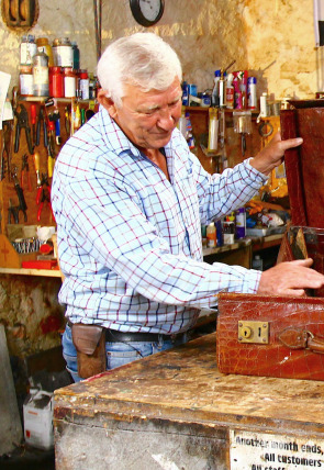 Póster de Maestros de la restauración: El taller