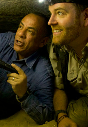 Carátula de Expedición al pasado · La ciudad de los muertos en Egipto