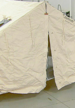 Póster de Así se hace (MAX): Tiendas de lona/Pipas de la paz/Cañones