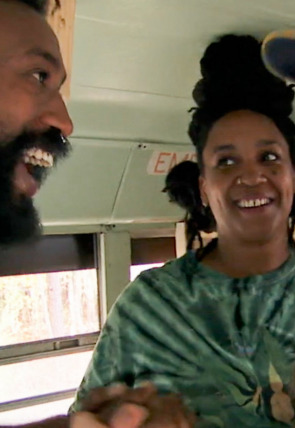 Sobrevivir en lo salvaje T10 · Bus, sudor y lágrimas en la programación de Discovery (Documentales)