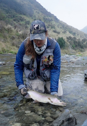 Pura mosca T5 E8 en la programación de Caza y Pesca HD (Ocio y Aficiones)