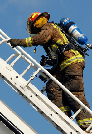 Póster de , Escaleras de camiones de bomberos · Así se hace: Grifos de cristal
