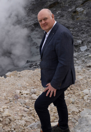 Póster de El mundo de los volcanes