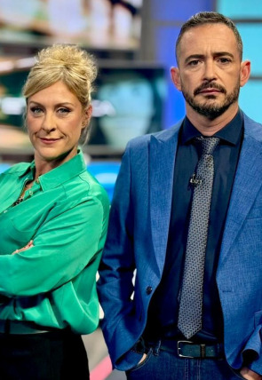 Póster de À Punt et busca