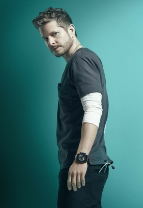 The Resident en la programación de Divinity (Series)