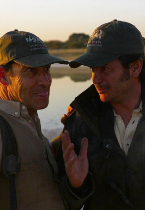 Póster de ¿Un gafe en el grupo o saber cazar?