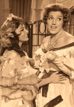 Carátula de Mary Santpere, la reina del Paralelo · La Mary, la reina del Paral·lel