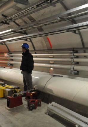 Póster de Las reparaciones más difíciles del mundo · El acelerador de partículas