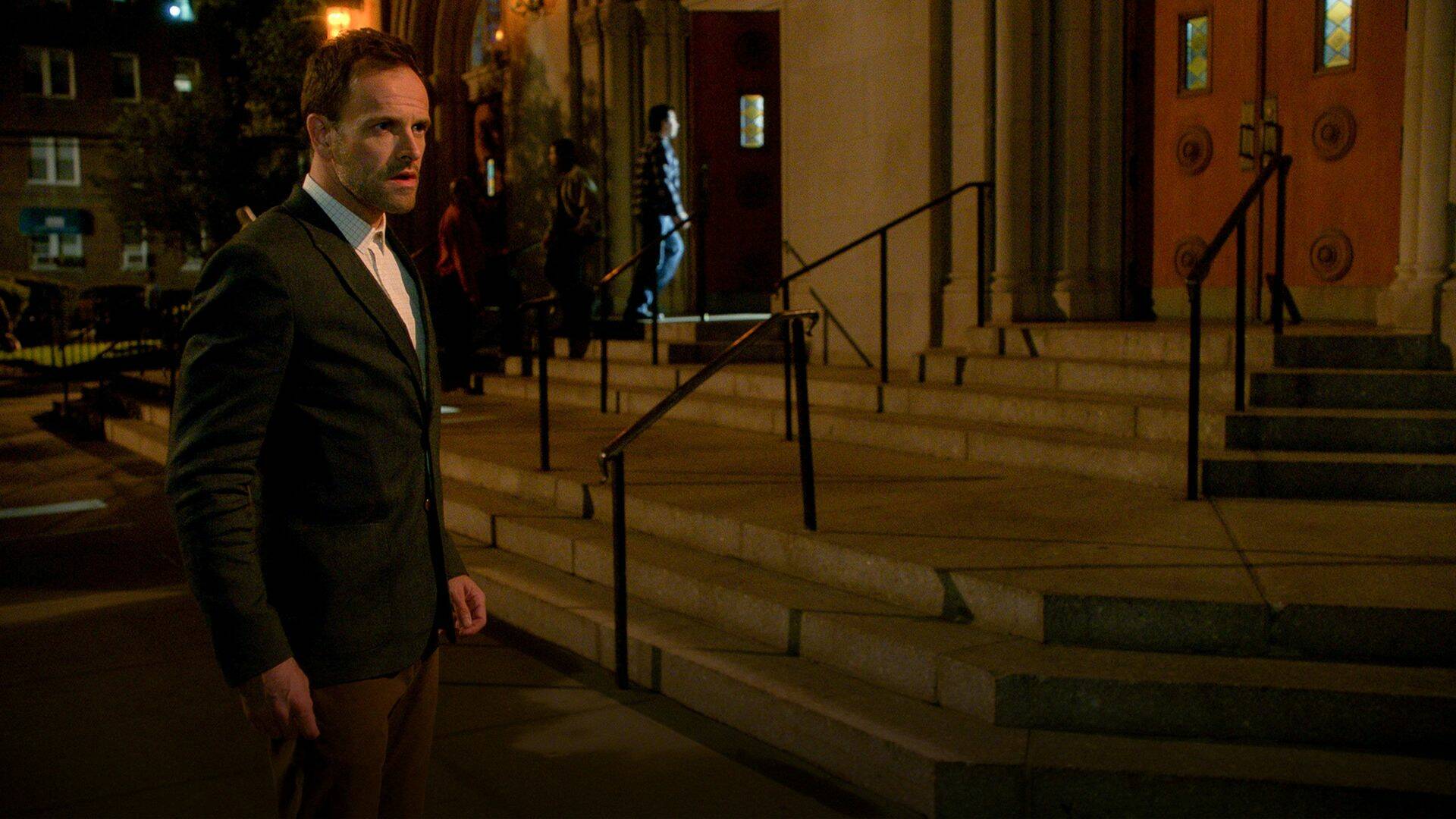 Elementary (T4): Ep.13 Estudio en Charlotte