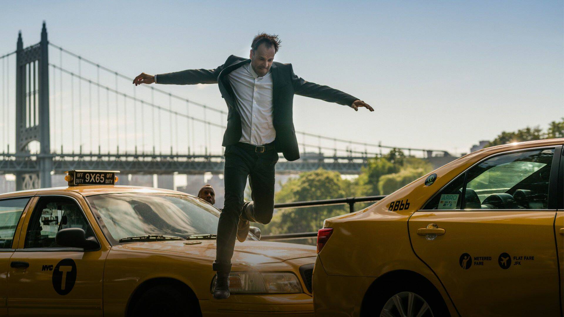 Elementary (T5): Ep.12 A payaso muerto, vientre descompuesto