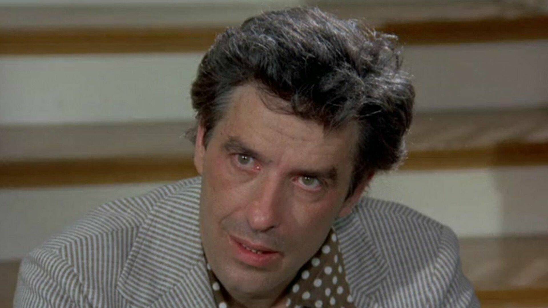 Columbo (1971) (T2): Ep.4 La daga de la mente