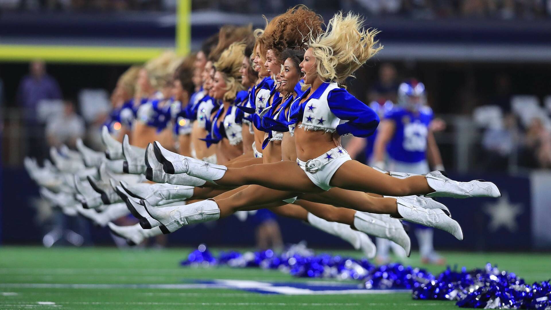 Dallas Cowboys Cheerleaders: Making The Team (T4)
