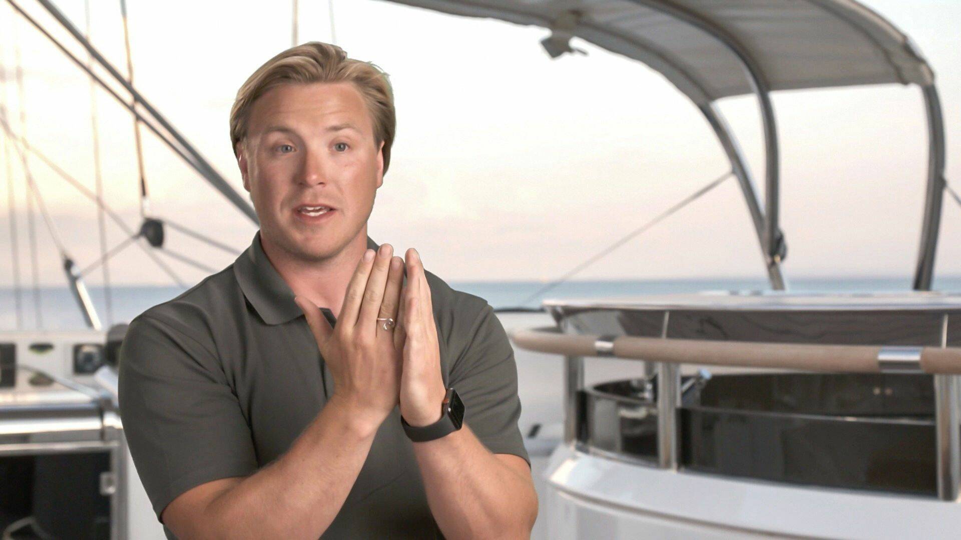 Vida a bordo (Below Deck Sailing Yacht) (T1)