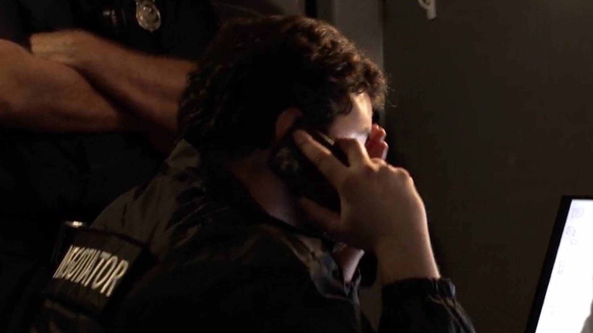 Rehenes 911 (T1): Ep.1 Sácala viva