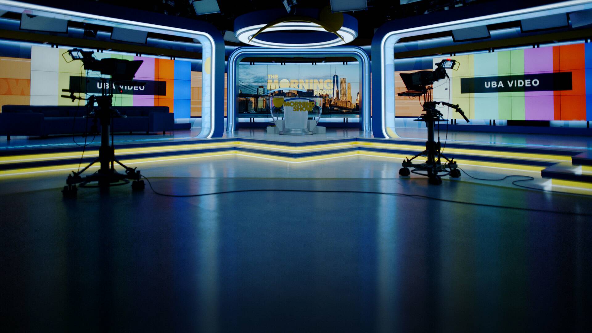 The Morning Show (T1): Ep.2 Un sitio en la mesa