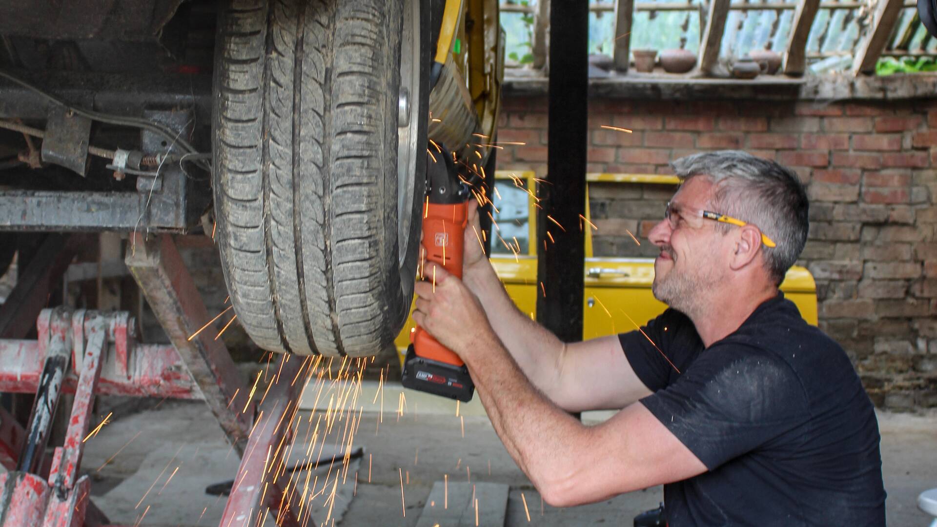 Ant Anstead: Born Mechanic