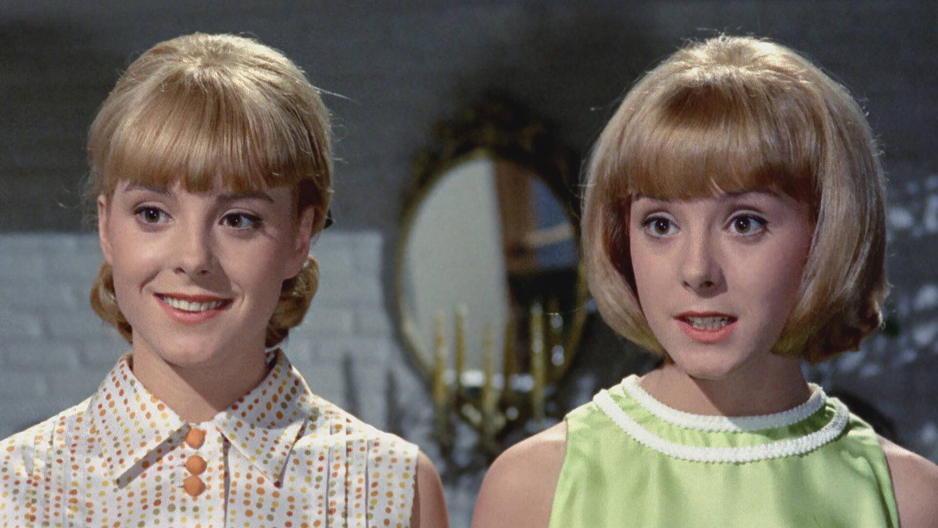 Dos chicas locas, locas