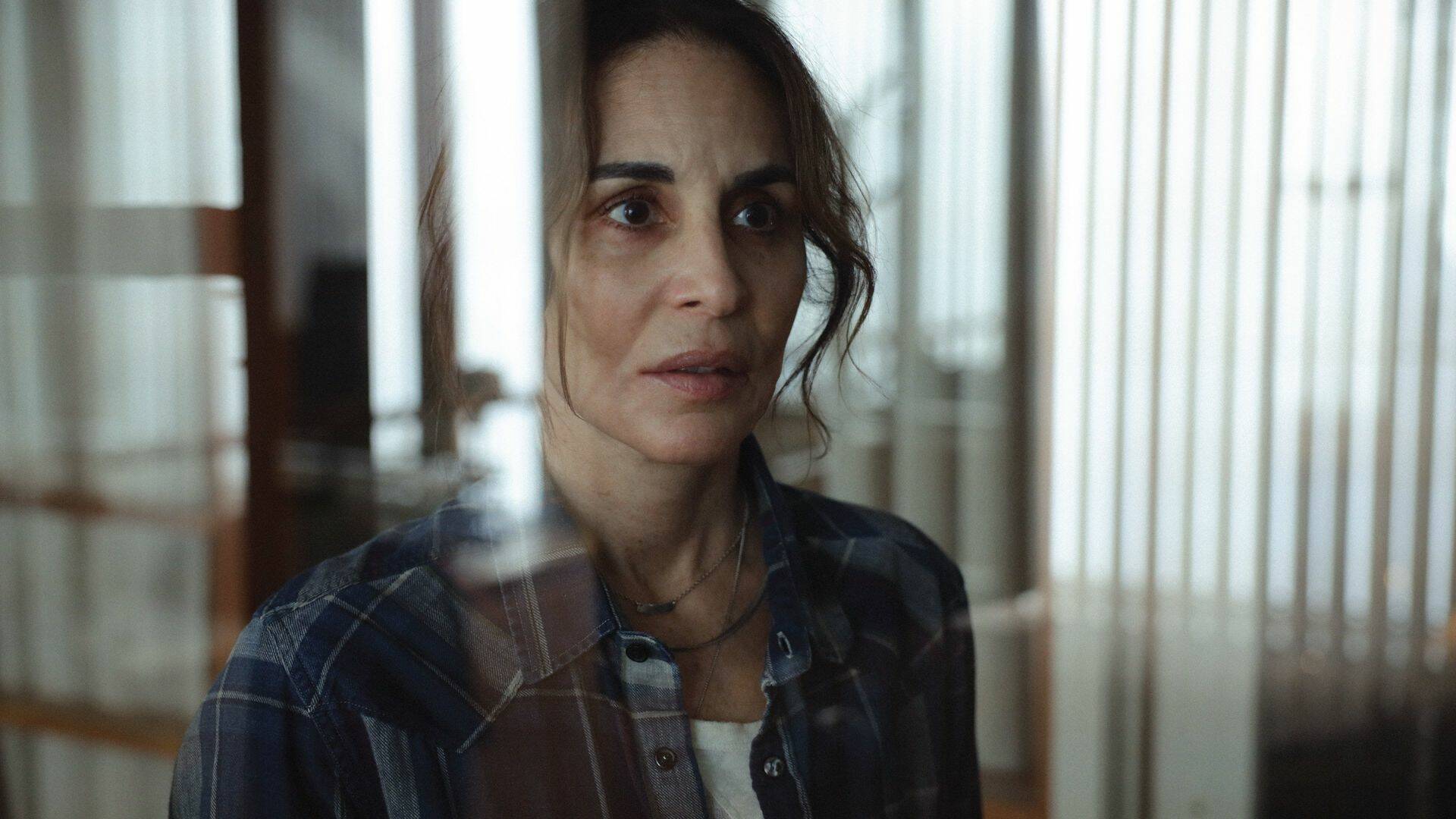 Veronika (T2): Ep.1 Mona