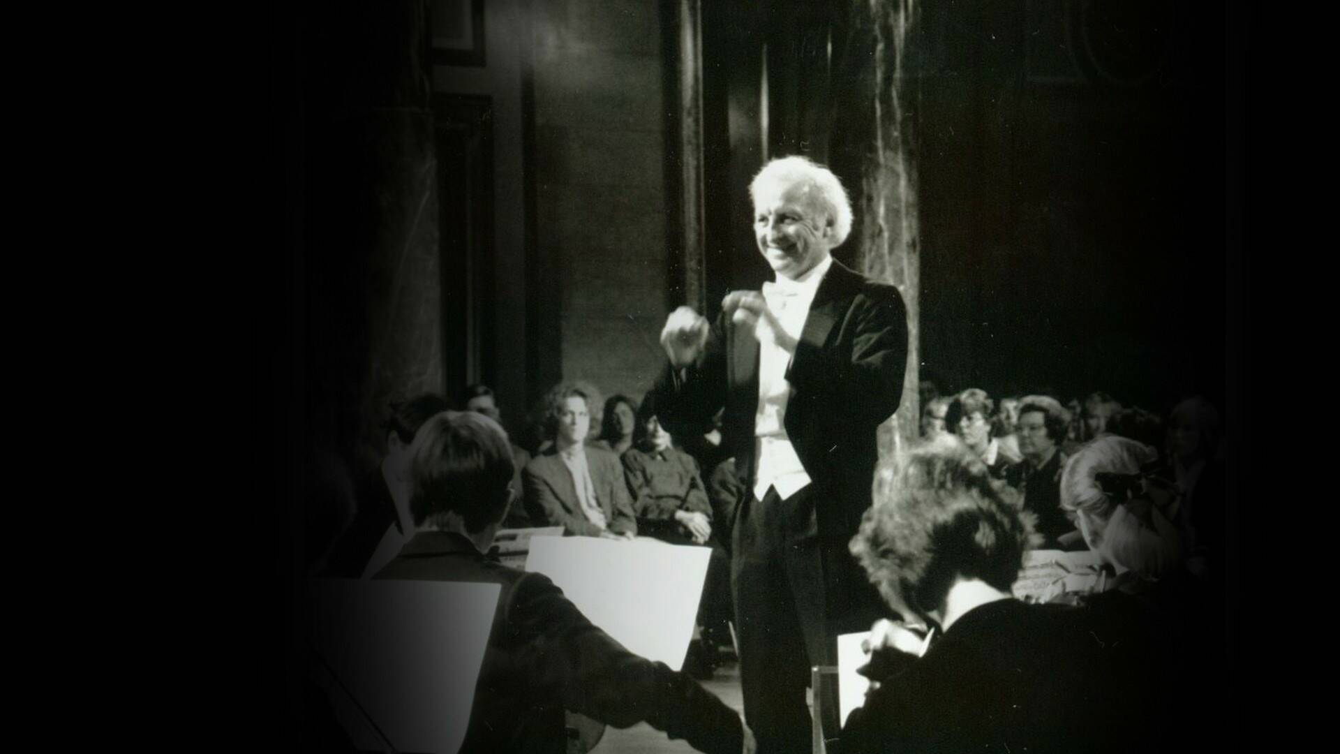 Mozart: Sinfonía n.° 38 - Deutsche Kammerphilharmonie Gerd Albrecht