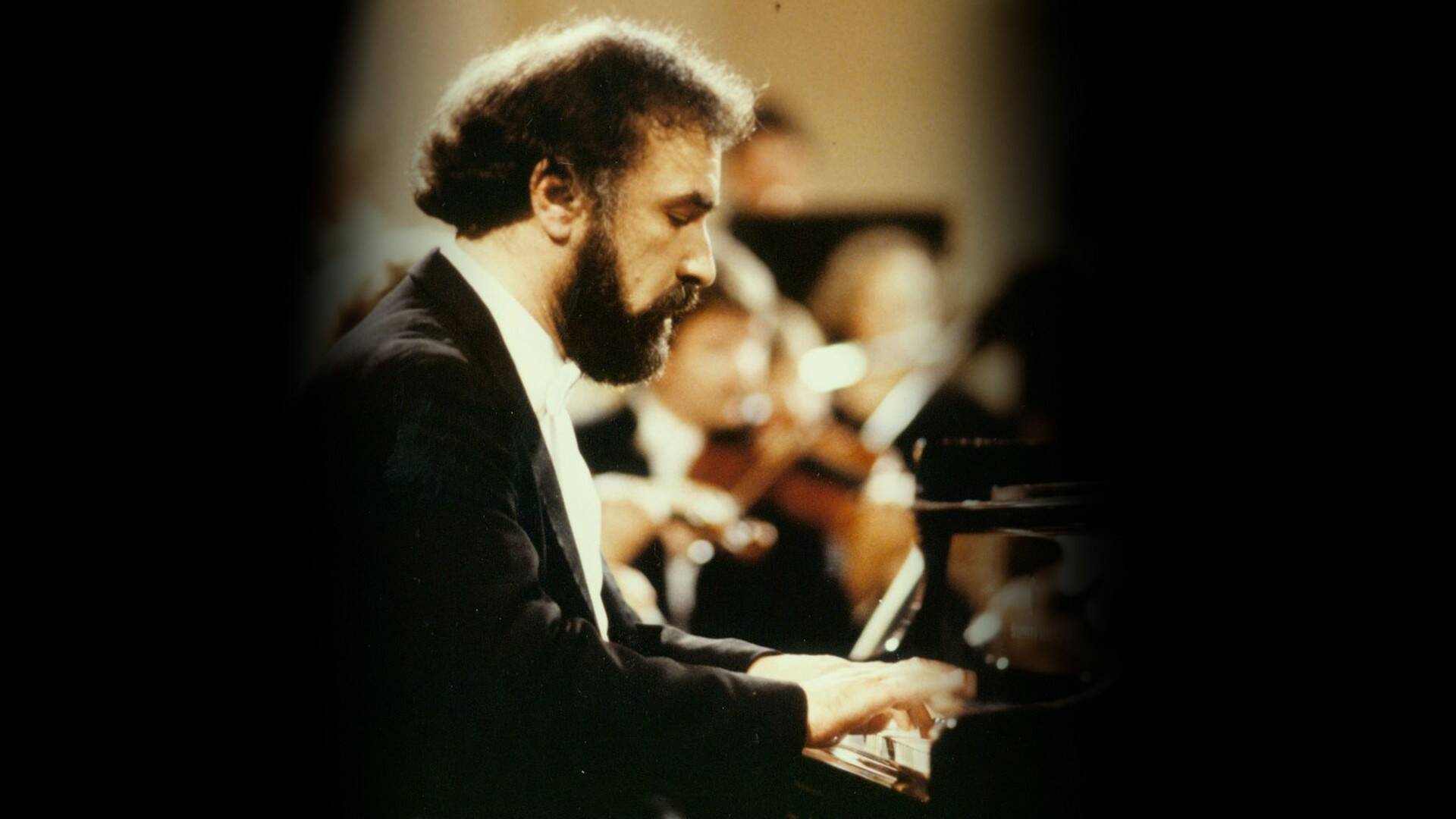 Mozart: Concierto para piano n°. 19 - Radu Lupu