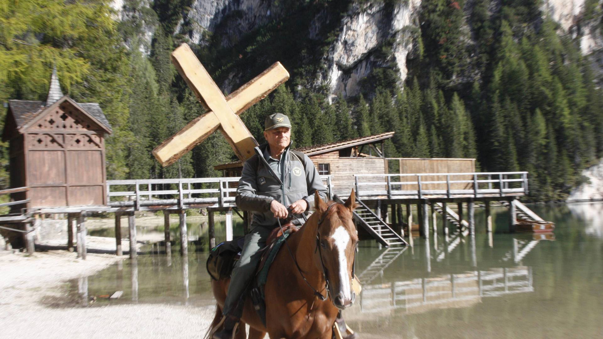A un paso del cielo (T1): Ep.6 La búsqueda del tesoro