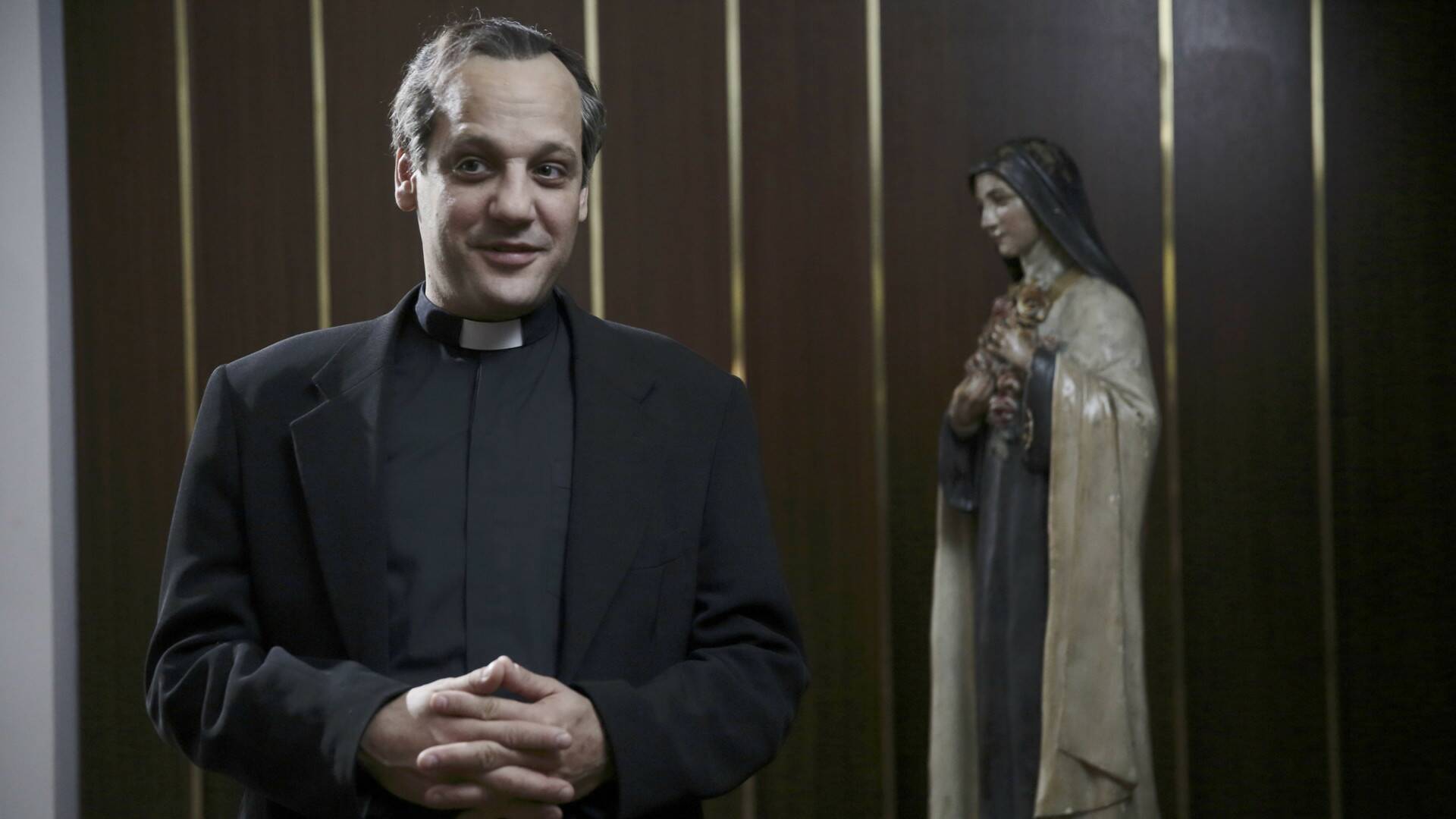 Llámame Francisco: la vida de un Papa (T1)