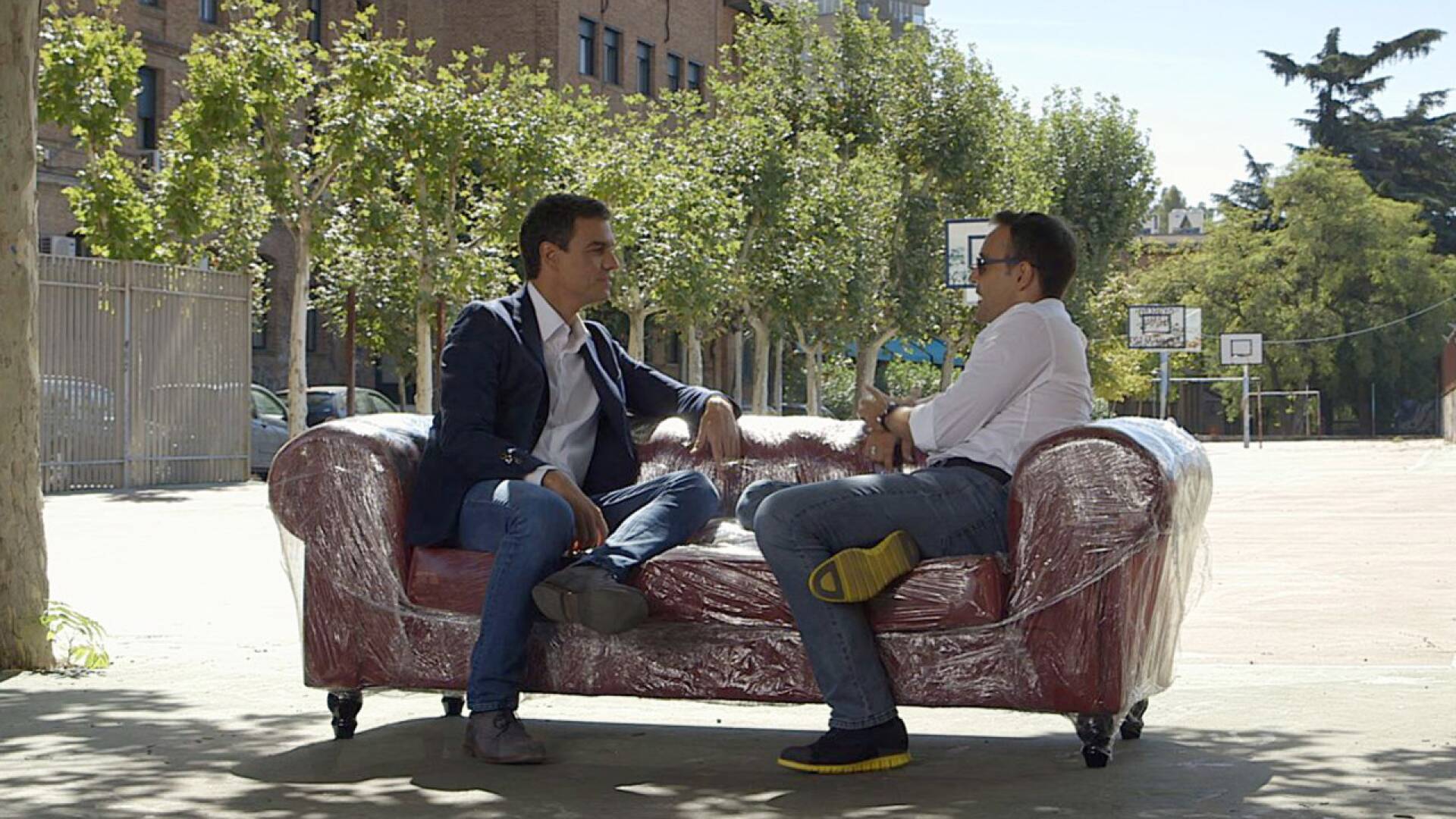 Viajando con Chester (T3): Pedro Sánchez y Joaquín Sabina