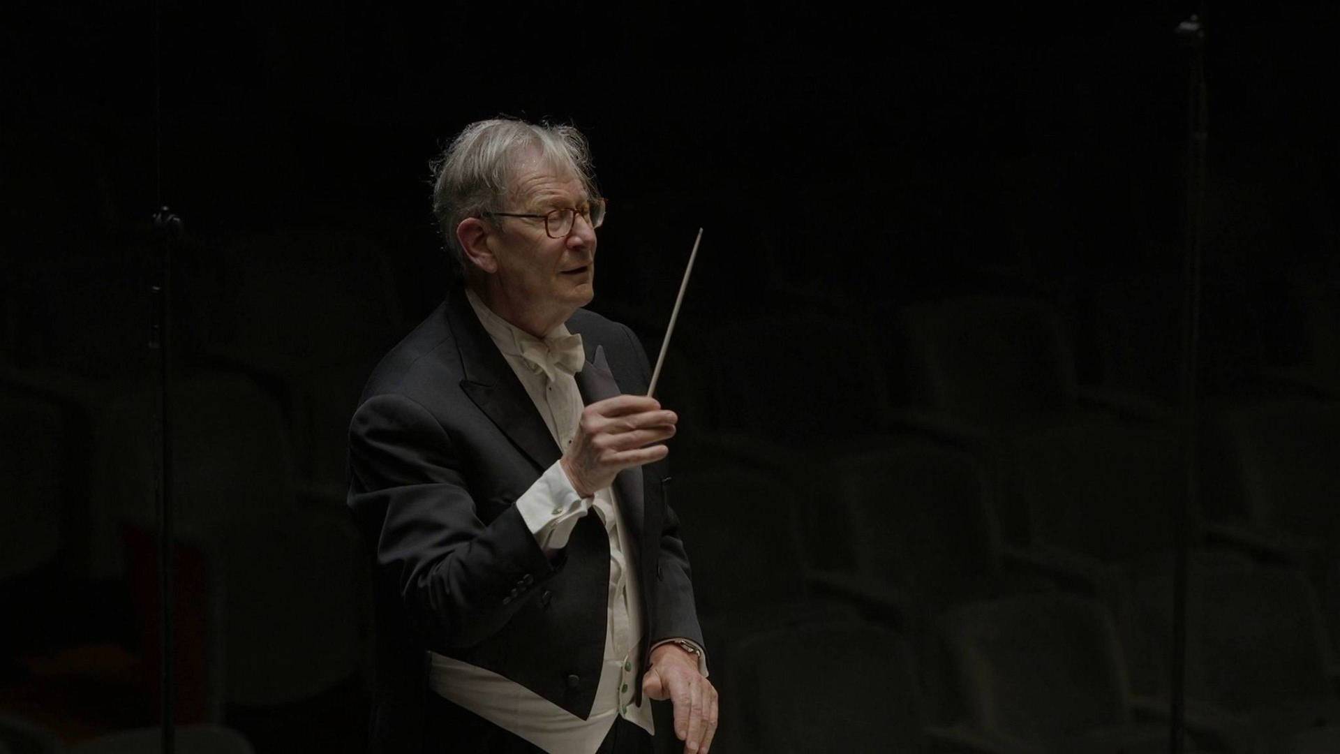 Chaikovski Sinfonía 2 y Elgar Variaciones Enigma