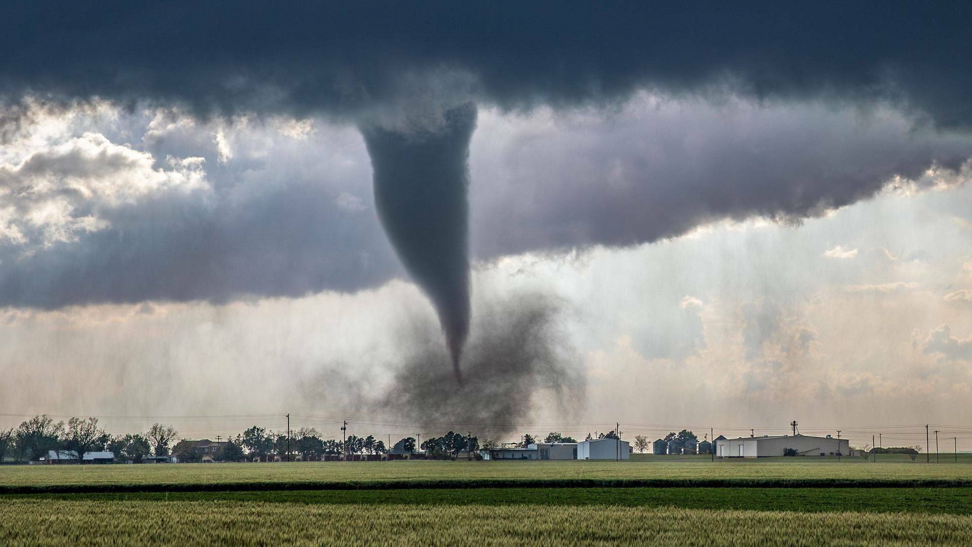 En el ojo de la tormenta: Torrente de tornados 2025
