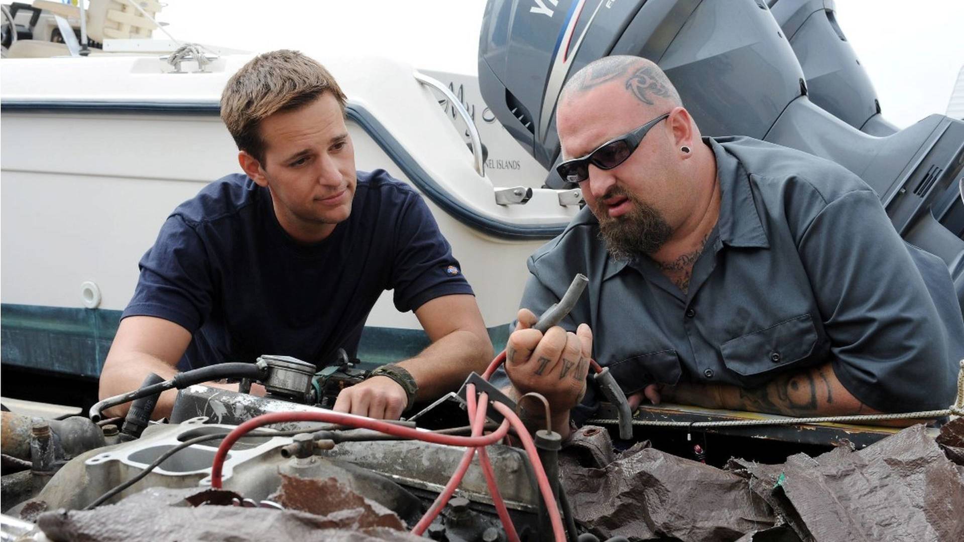 Cazasubastas (T3): Amigos en Hawái