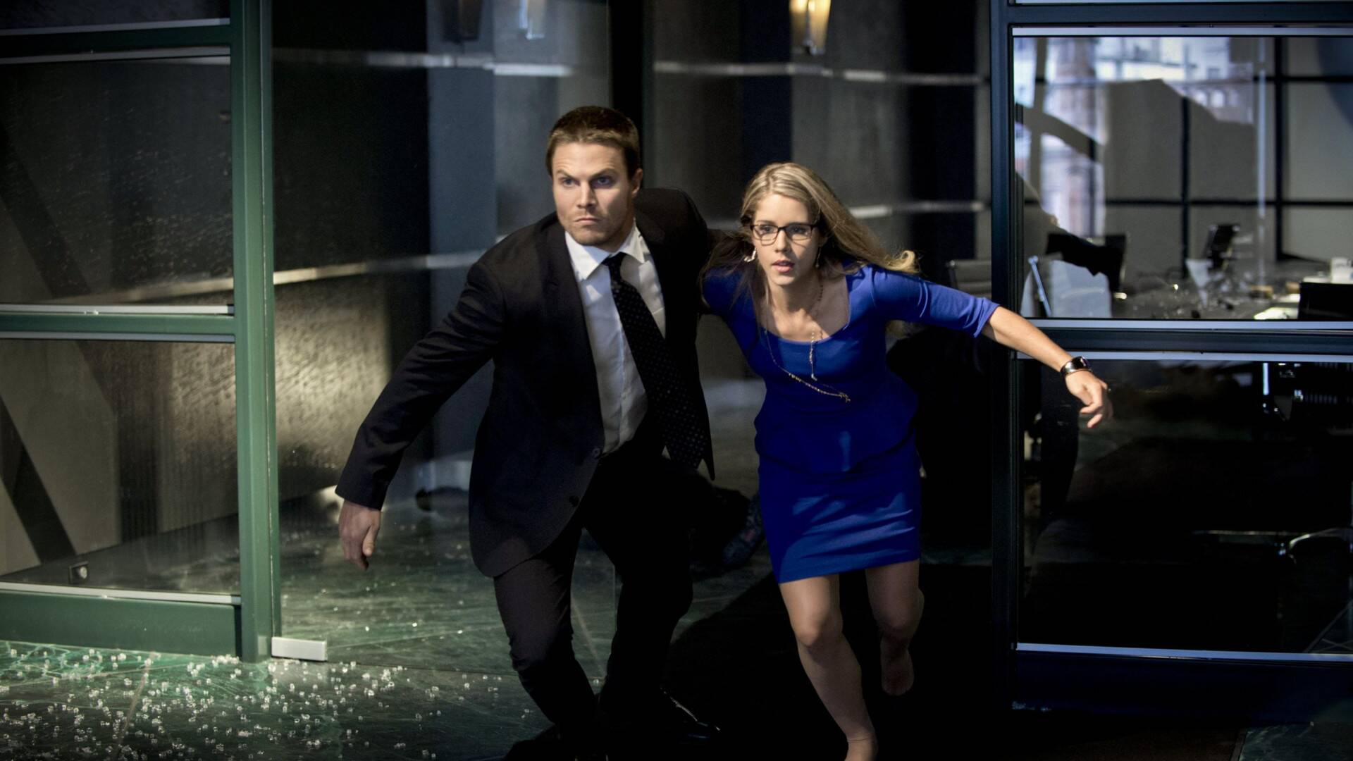 Arrow (T2): Ep.1 Ciudad de Héroes