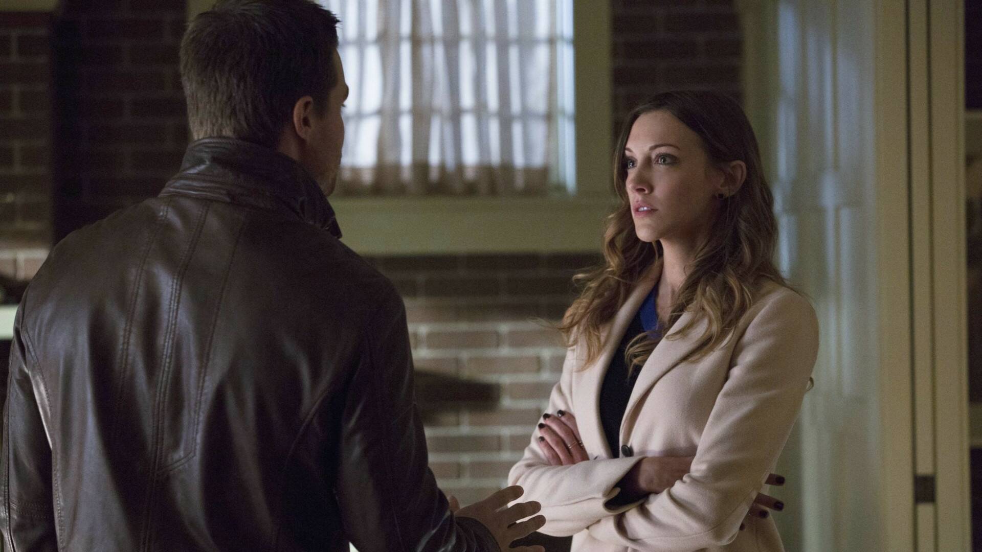 Arrow (T2): Ep.11 Ángulo ciego