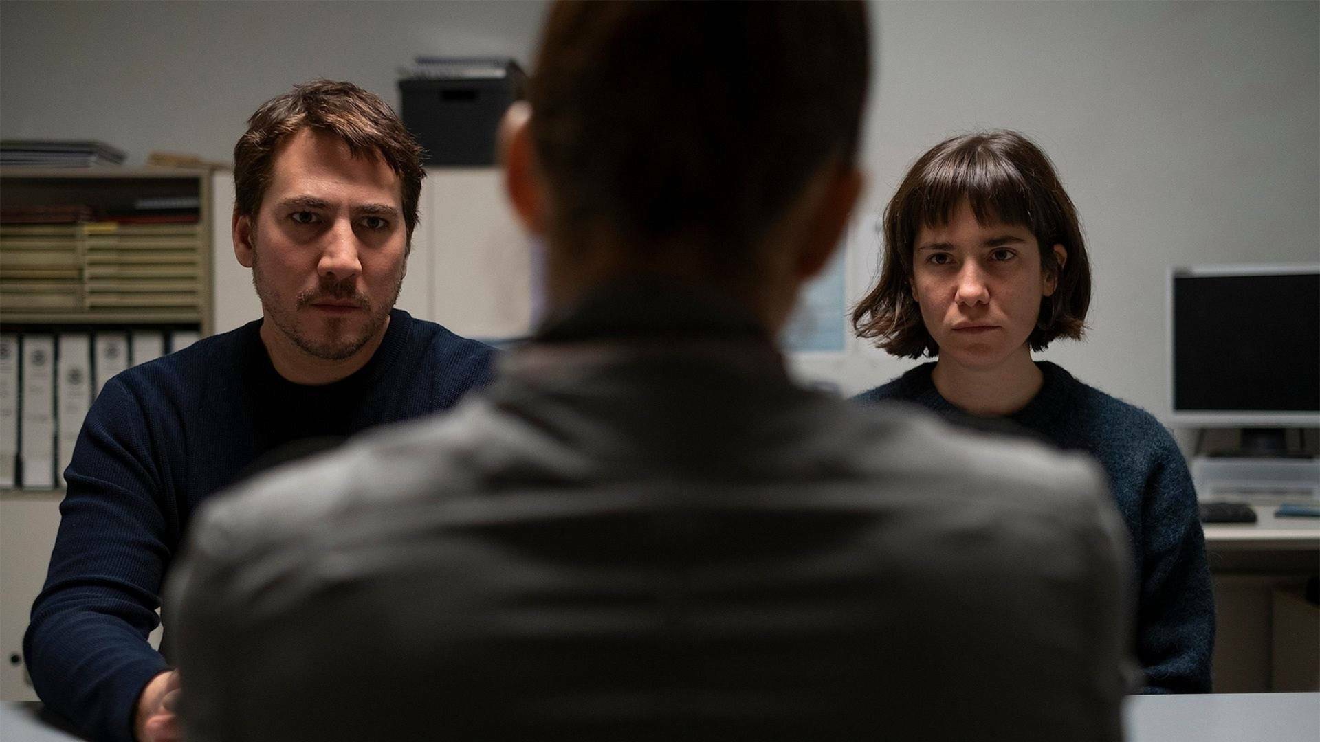 Upon Entry (L'arribada)