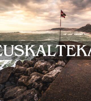 Gaztea B aldea: Skakeitan- Eklipse