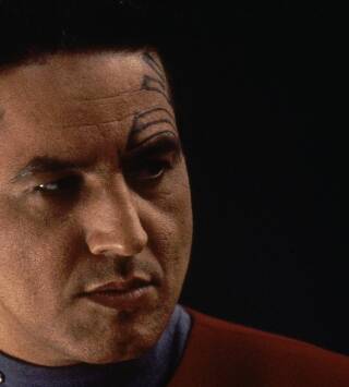 Star Trek: Voyager (T2): Ep.6 Retorcidos