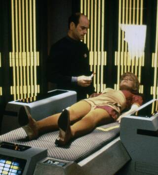 Star Trek: Voyager (T1): Ep.6 La nebulosa