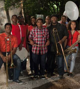 Treme (T2): Ep.1 Accentuate the Positive