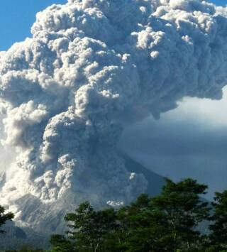 Volcán: destrucción y...: Un pasado ardiente
