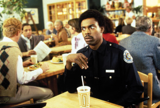 Imagen de Loca academia de policía 2: su primera misión - 6